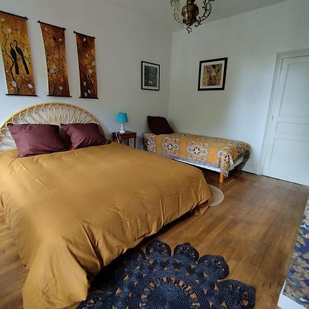 Par Saint Georges ! Apartment Cahors Exterior photo